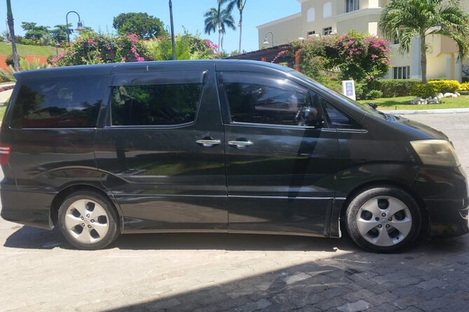 Private Airport Transfer to RIU Montego Bay Resort