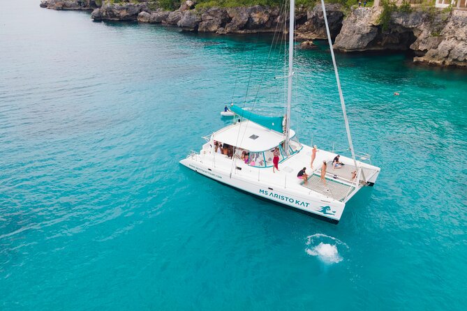 Private Catamaran Cruise With Snorkeling, Rum Cocktails - Cruising in Montego Bay