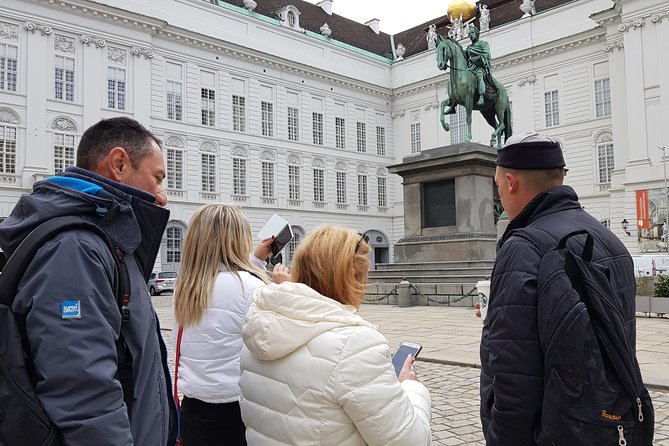 Private City Discovery Walk - Historical Treasure Hunt - Good To Know