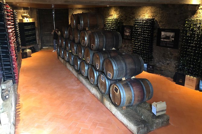 Private Douro Valley With Mercedes Convertible, Lunch / Tastings 2 Wine Estates - Key Points