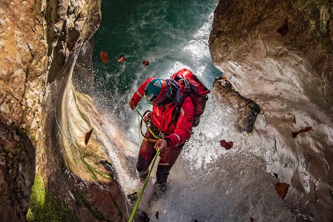 Private Half Day Canyoning Tour in Gordona - Key Points