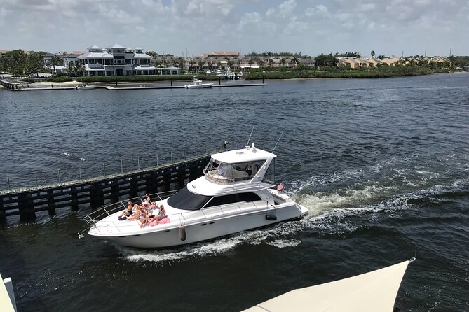 Private Half Day Yacht Charter in Palm Beach With Crew 52 - Good To Know