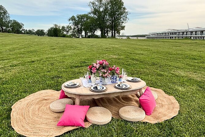 Private Luxury Picnic in Memphis (Mississippi River) - About Your Stay