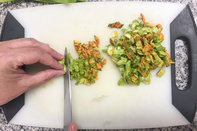 Private Mexican Cooking Class With a Gastronomic Historian - Key Points