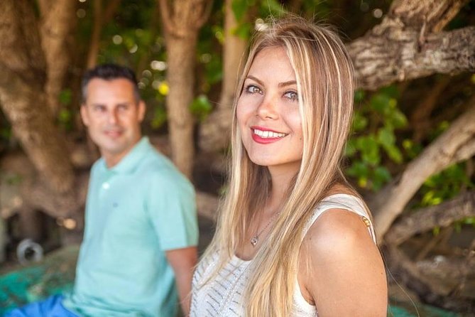 Private Photo Session With a Local Photographer in Valencia - Key Points