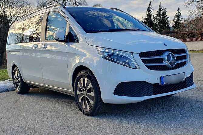Private Prague to Vienna Luxury Transfer - Overview of the Transfer