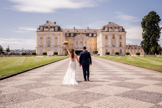 Private Professional Holiday Photoshoot in Cologne - Key Points