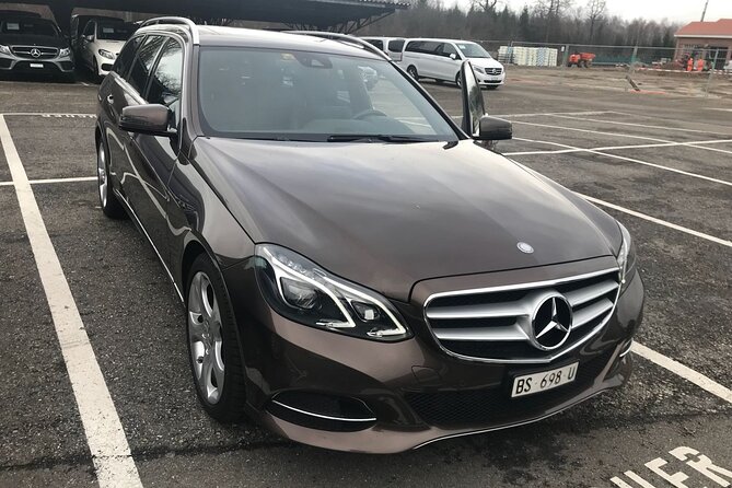 Private Transfer From the Entrance of Saas-Fee Resort to Geneva Airport - Key Points
