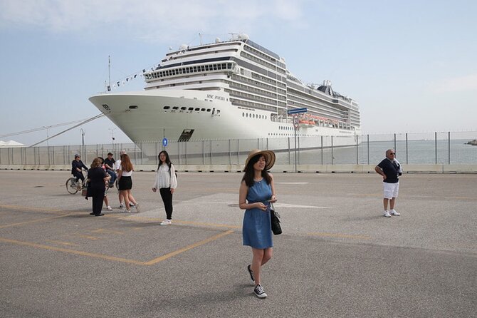 Private Transfer From Venice to Ravenna Cruise Terminal - Key Points
