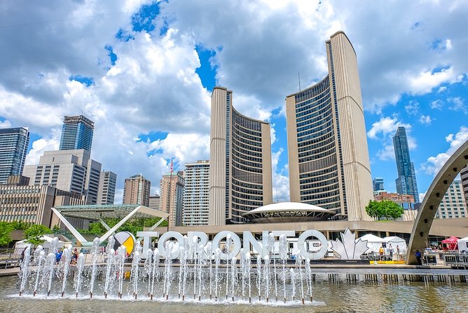 Private Transfer: Toronto to Pearson Airport YYZ in Luxury SUV - Good To Know