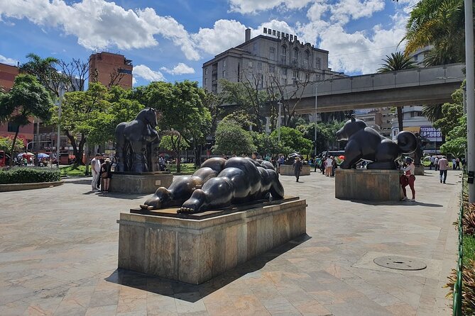 Private Walking Tour Through Medellín's Historical Center - Good To Know