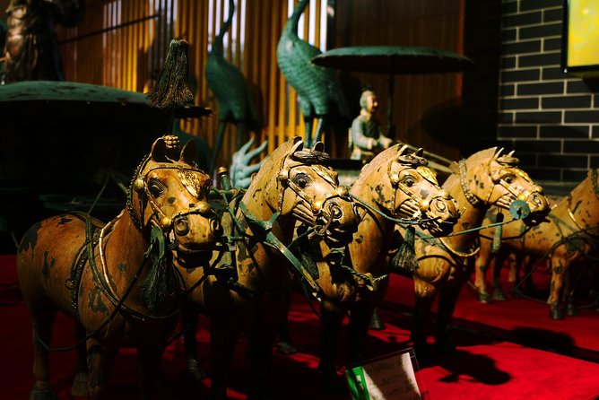 Private Xian Highlight Tour: 6 Hours Terracotta Warriors and Local Snack - Overview of the Tour
