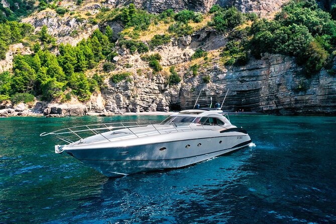 Procida Island Private Tour by Luxury Yacht Review - Inclusions and Amenities