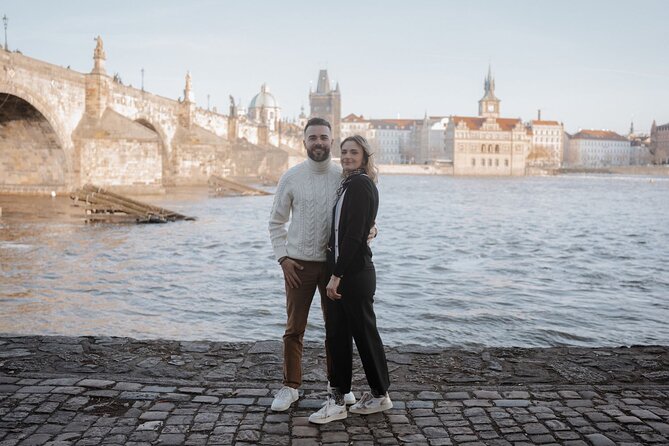 Professional Photoshoot at Charles Bridge Prague - Key Points