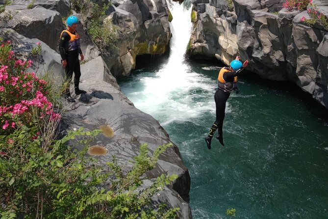River Jumping Alcantara Gurne - Good To Know