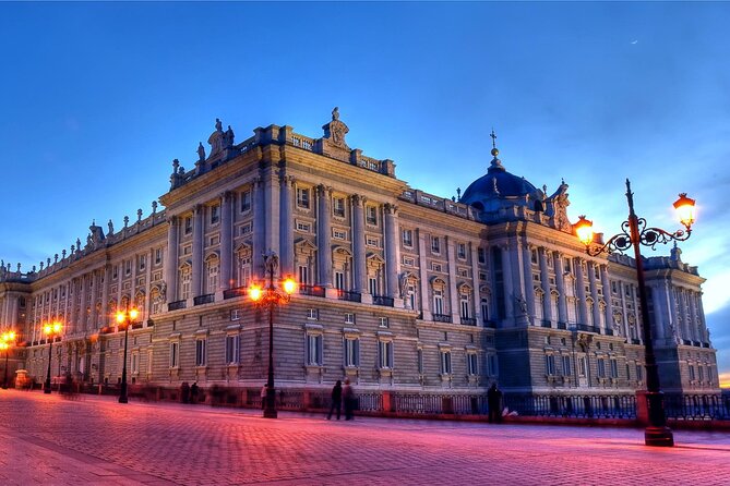Royal Palace & Madrid Old City Tour With Tapas Taste - Key Points