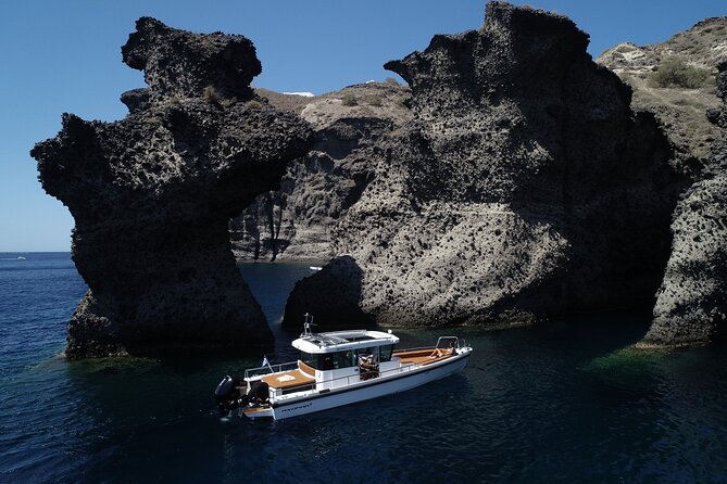 Santorini Half Day Motorcruiser Private Cruise Incl. Meal,Drinks &Free Transport - Good To Know