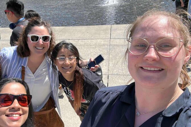Self-Guided Scavenger Hunt: Mystery of Norfolk - Good To Know