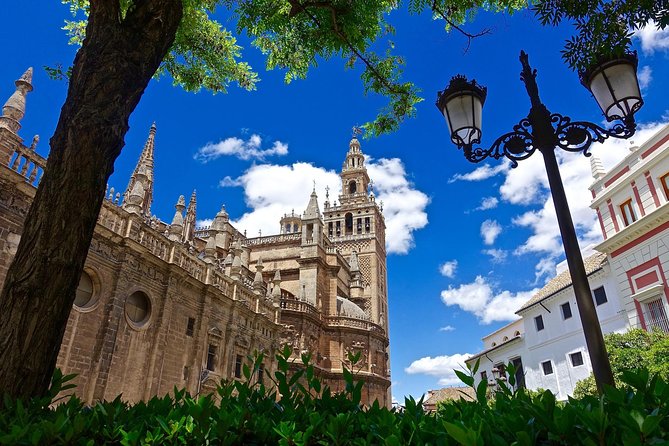 Seville Cathedral, Alcazar, and Jewish Quarter Skip-the-Line Combo Tour - Good To Know