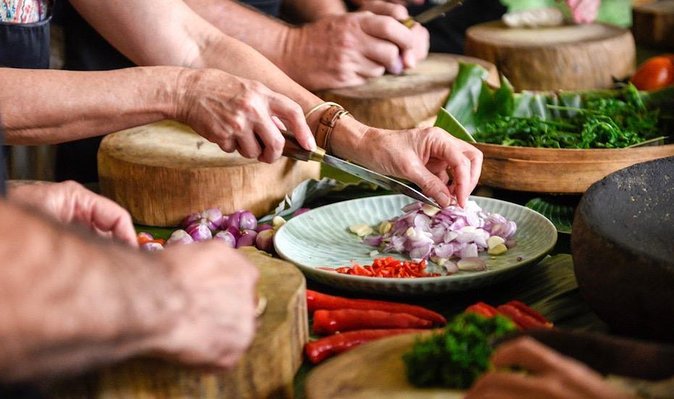 Small Group Cooking Class With Lunch in Ubud