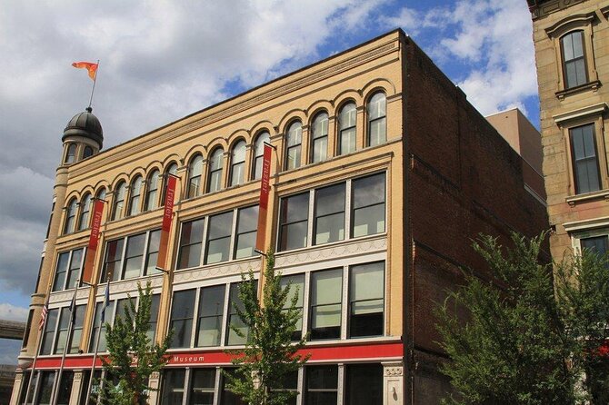 Smartphone-Guided Walking Tour of Downtown Louisville Sights & Stories - Good To Know