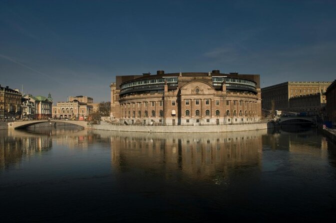 Stockholm Syndrome Private Walking Tour - Good To Know