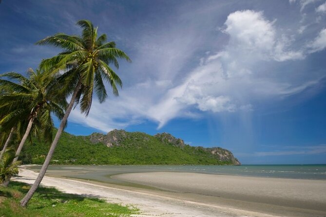 Stunning Ao Manao Bay & Prachuabkirikhan Private Guided Tour of Hua Hin - Good To Know