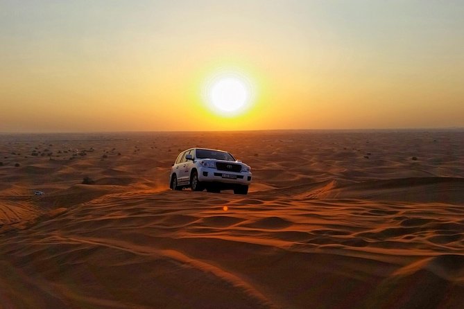 Sunset Desert Safari Dubai With BBQ Dinner - Key Points