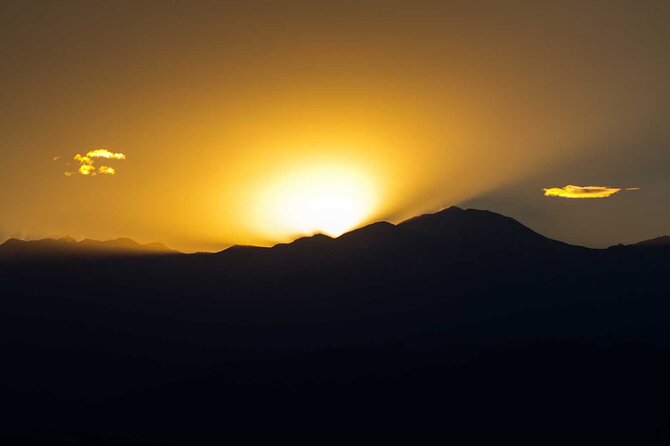 Sunset Horseback Riding Tour in Lunlunta With Dinner Included - Tour Overview