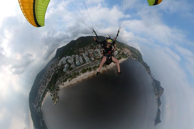 Tandem Paragliding Flight Experience in Rio De Janeiro Niterói - Overview of the Paragliding Experience
