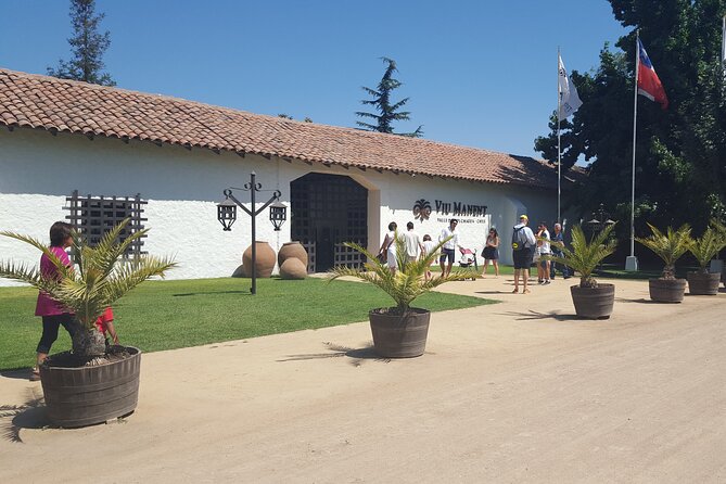 Tour in Colchagua Vineyards Montes and Vineyards Viu Manent - About Your Stay