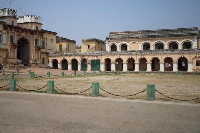 Unexplored Hidden Gems of Varanasi (Guided Halfday Sightseeing Tour by Car) - Good To Know