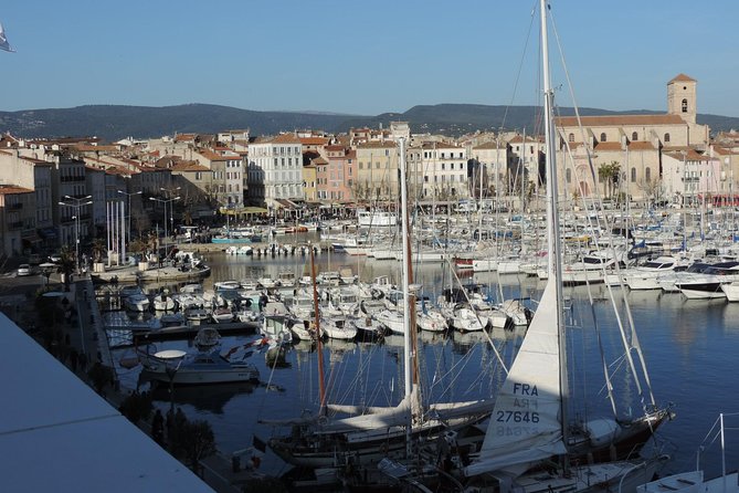 Visit of La Ciotat: Humorous Instructive Old Center - Good To Know