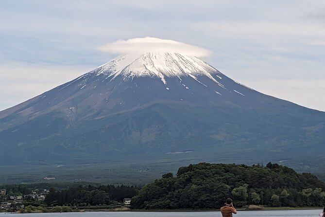 1 Day Private Mt Fuji & Lake Kawaguchiko English Speaking Driver - Pricing and Inclusions