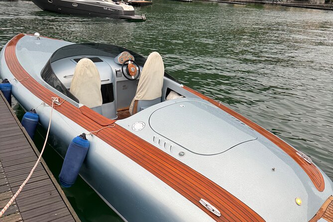 1 Hour by Classic Speedboat on Lake Como - Key Points