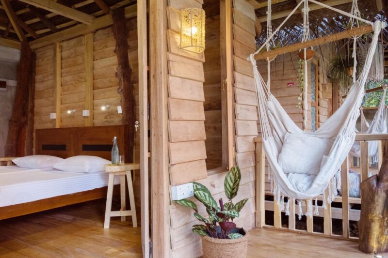1 Week Surf Camp in Sri Lanka - Shared Wooden Dorm - Good To Know