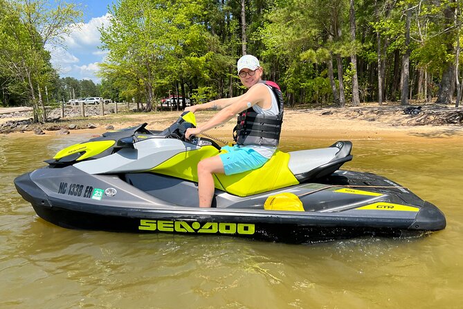 1.5 Hour Jordan Lake Sea Doo Rental – up to 3 People/1 Jetski