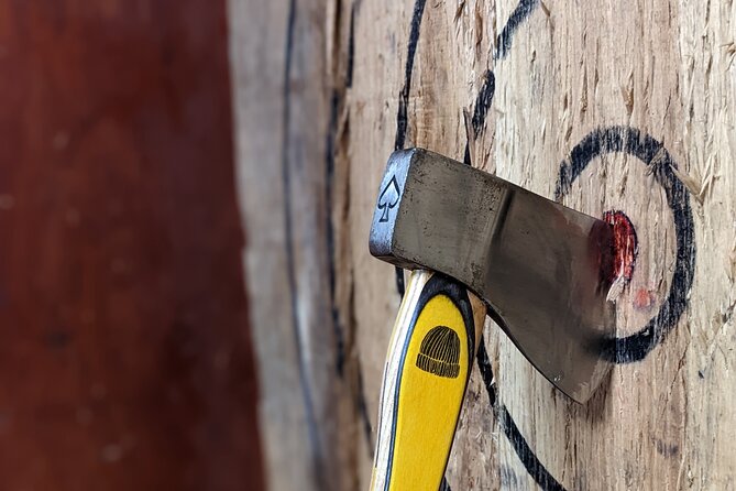 1 Hr Syracuse Axe Throwing Review