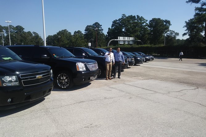 10 PAX Private Transfer Galveston- IAH Airport, and Houston City.
