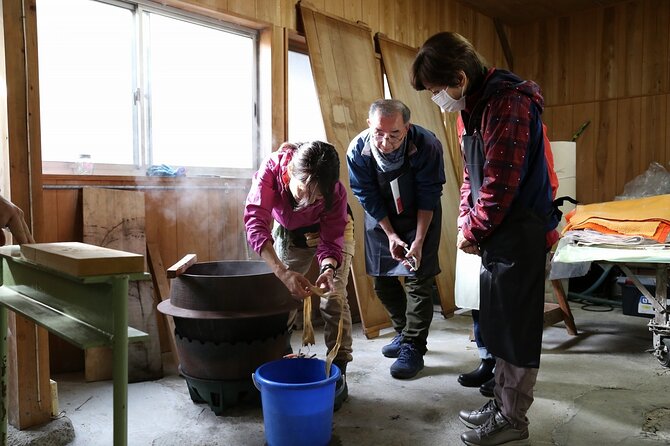 2 Days Immersive Japanese Washi Paper Making in Kochi