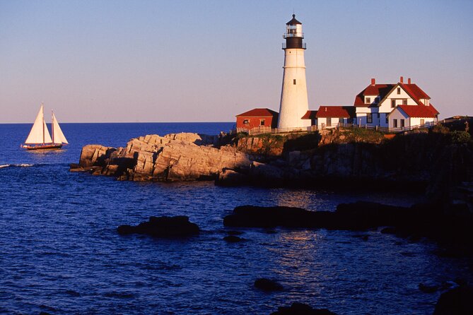 2 Hours Sunset Private Charter on Hearts Desire in Casco Bay