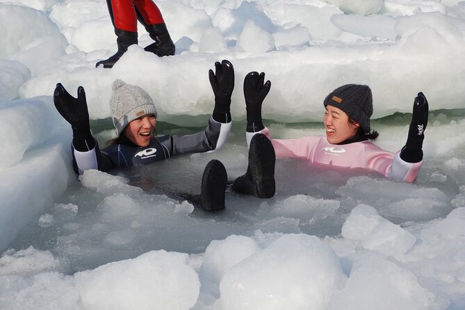2hours Drift Ice Walk Guided Tour in Shiretoko National Park