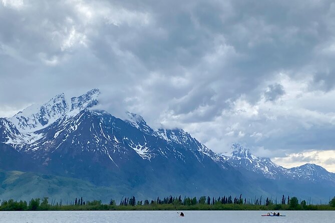 3 Hour Ladies Only Kayak Tour in Knik River
