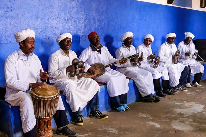 3 Hours by 4×4 in Merzouga Desert, Visit Nomads, Gnawa Music.