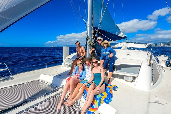 3hr Luxury Private Sailing Catamaran in Waikiki for 1 to 6 People