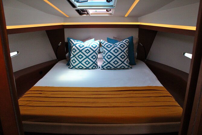 3hr Sunset Yacht Charter – Luxury Jeanneau NC33