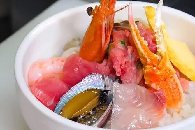 Adachi Fish Market Tour in Tokyo - Discovering the Vibrant Atmosphere