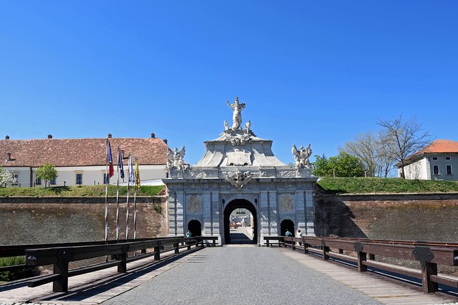Alba Iulia Candlelight Tour – Outdoor Experience
