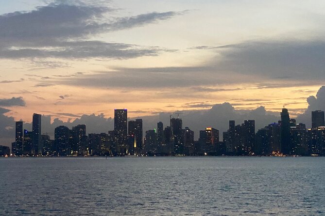 All-Inclusive Miami Boat Party With Dinner at Hardrock, Open Bar, and DJ - Event Highlights