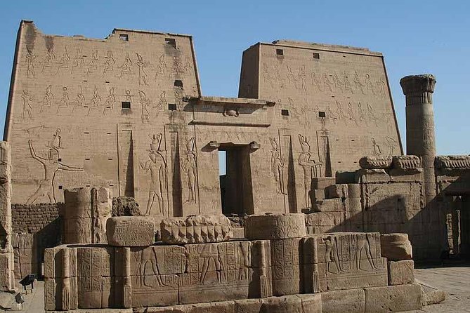 Amazing Sailing Nile Cruise From Luxor for 2 Nights
